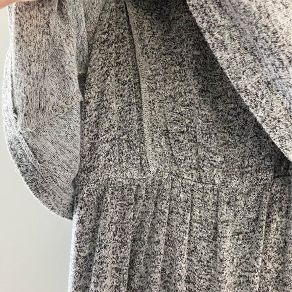 Old Navy grey nursing dress - Picture 5 of 6